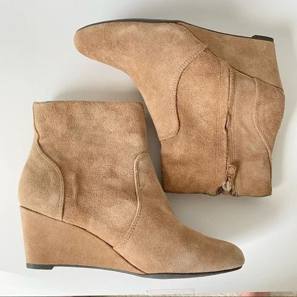 Antonio Melani Tan Suede Leather Wedge Bootie Womens size 7 Zipper Closure - Picture 7 of 16